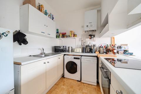 2 bedroom flat to rent, Elgin Avenue Maida Vale W9
