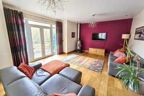 3 bedroom detached house for sale, Heol Wenallt, Neath SA11