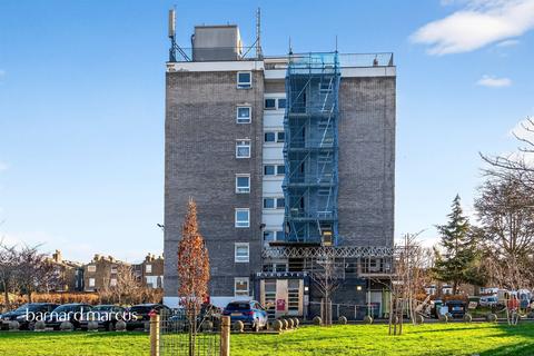 undefined, Brayards Road Estate, London