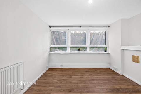 undefined, Brayards Road Estate, London