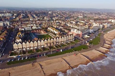 3 bedroom flat for sale, Knole Road, Bexhill-on-Sea, TN40