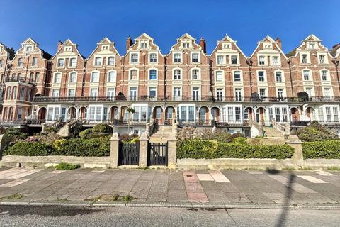 3 bedroom flat for sale, Knole Road, Bexhill-on-Sea, TN40