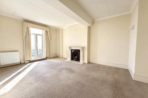 3 bedroom flat for sale, Knole Road, Bexhill-on-Sea, TN40
