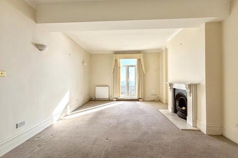 3 bedroom flat for sale, Knole Road, Bexhill-on-Sea, TN40