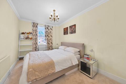 2 bedroom apartment for sale, Holland Park Avenue, Holland Park, W11