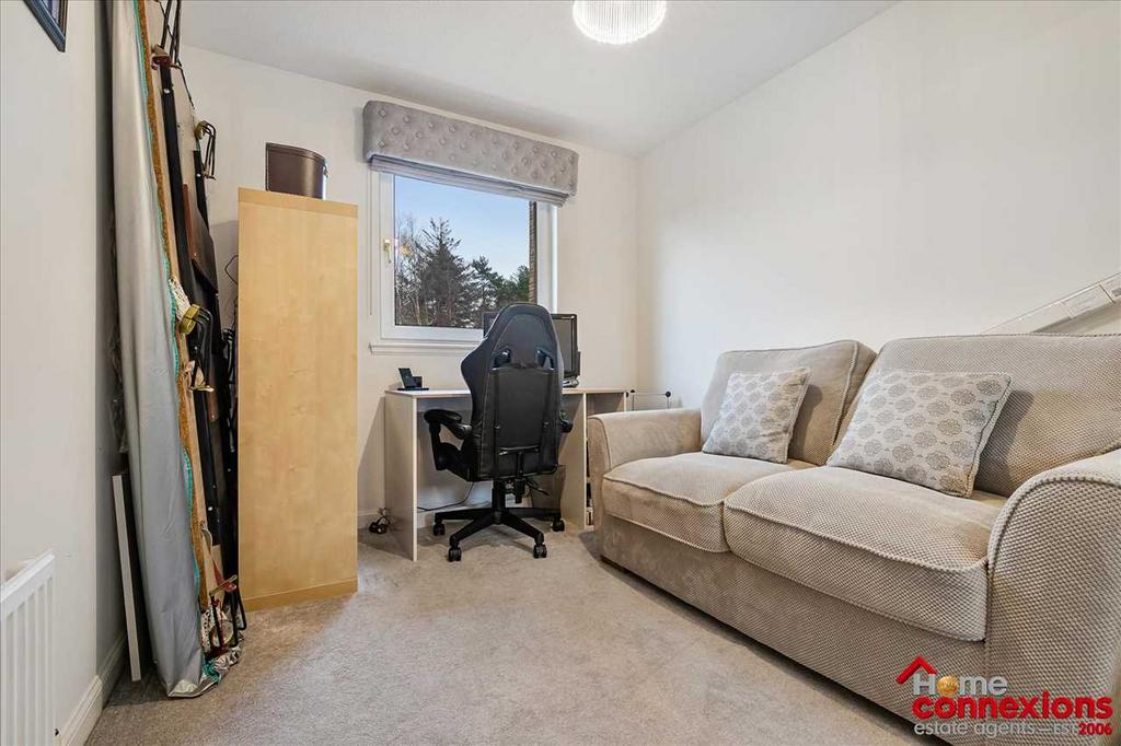 Bedroom Two (1)