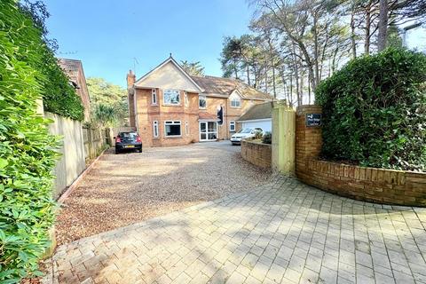 undefined, Laurel Drive, Broadstone