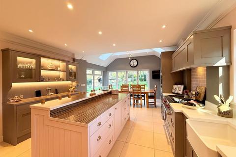 6 bedroom detached house for sale, Laurel Drive, Broadstone