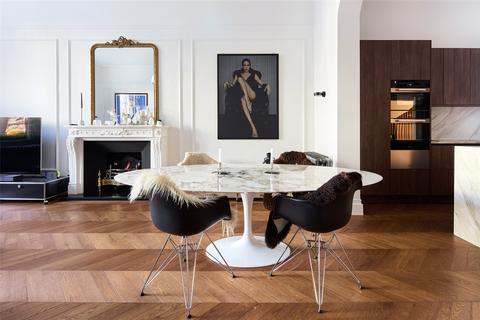 4 bedroom apartment for sale, Cornwall Gardens, London, SW7