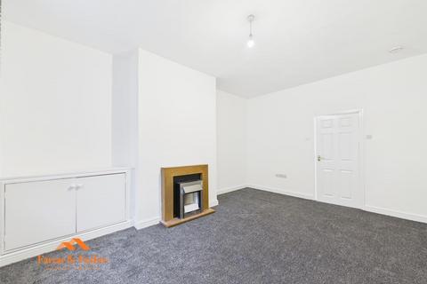 2 bedroom terraced house to rent, Eastham Street, Burnley BB10