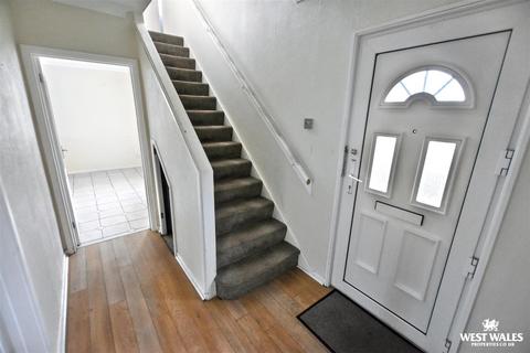 undefined, St. Nicholas Crescent, Pembroke
