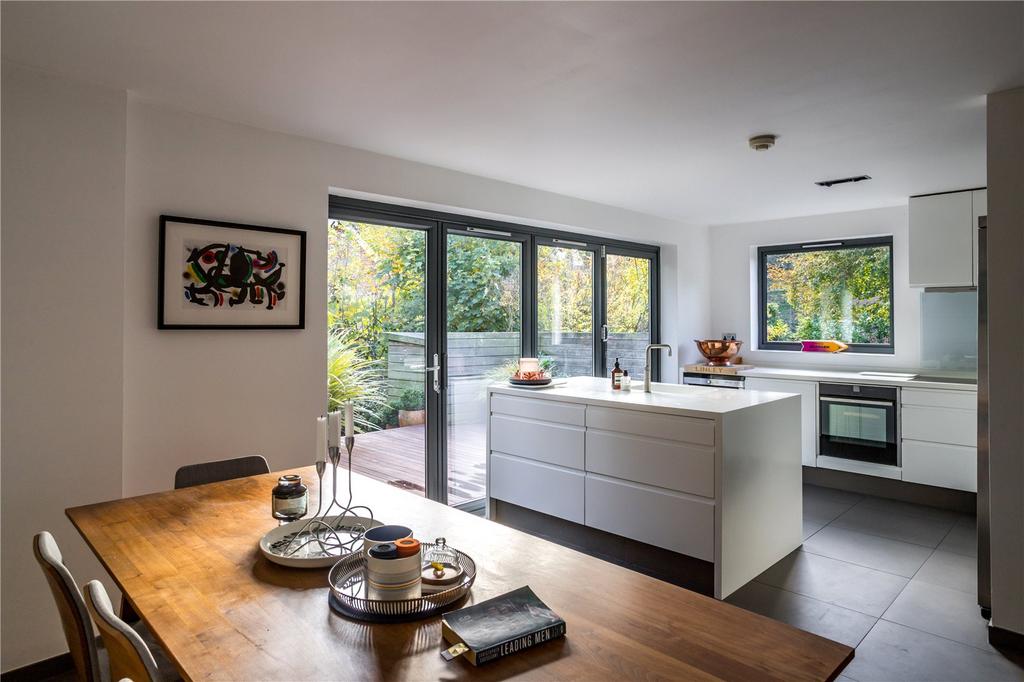 House. Partnership