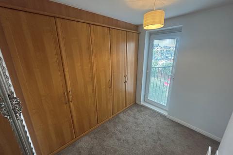 2 bedroom apartment to rent, Quebec Quay, Liverpool, L3