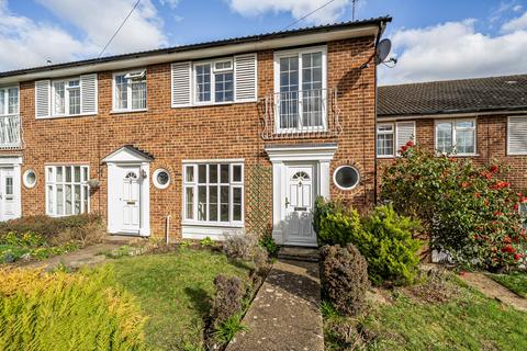 Midhope Road, Woking, GU22