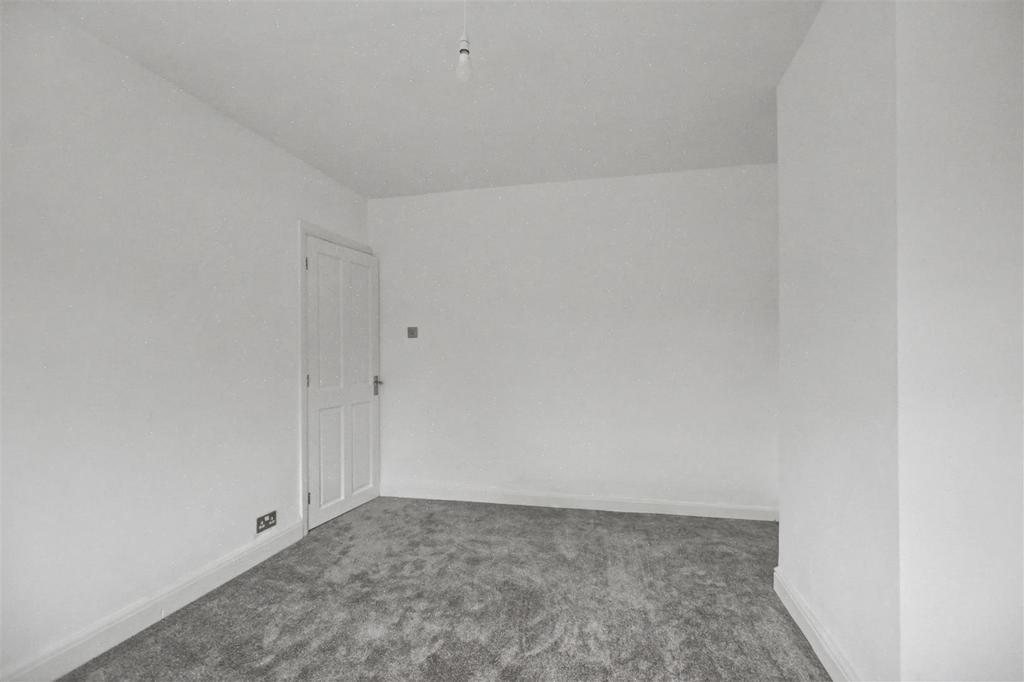Bedroom 2 2.jpeg