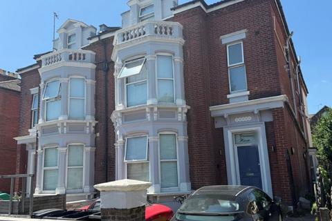 undefined, Victoria Road North, Southsea