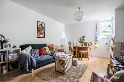 Alscot Road, Bermondsey, London, SE1