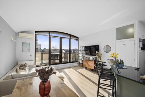 2 bedroom apartment for sale, Salcott Road, London, United Kingdom, SW11