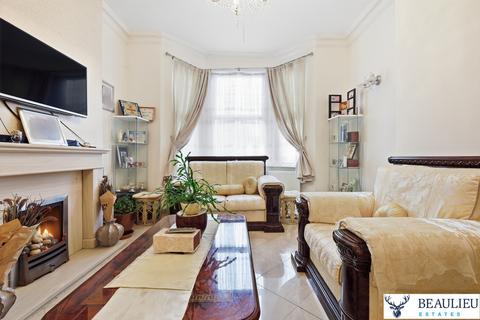 undefined, South Woodford E18