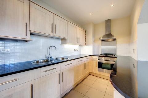 2 bedroom flat to rent, Eslington Terrace, Jesmond,