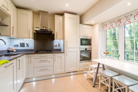 3 bedroom terraced house to rent, Moorland Way Maidenhead SL6