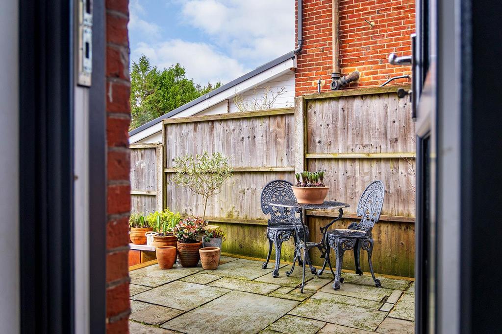 20 Baillie Road-9.jpg