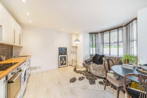 undefined, Bridgeman Road, Teddington TW11