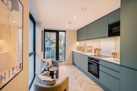 1 bedroom property to rent, Chester Close South, London
