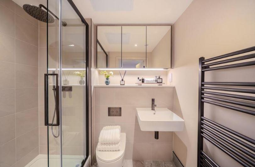 Bathoom.JPG