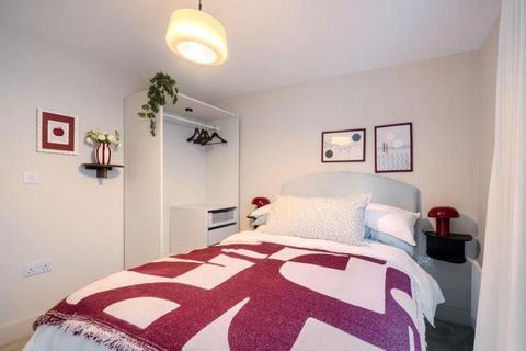 1 bedroom property to rent, Chester Close South, London