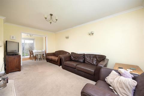 3 bedroom detached house for sale, Farleigh Avenue, Trowbridge
