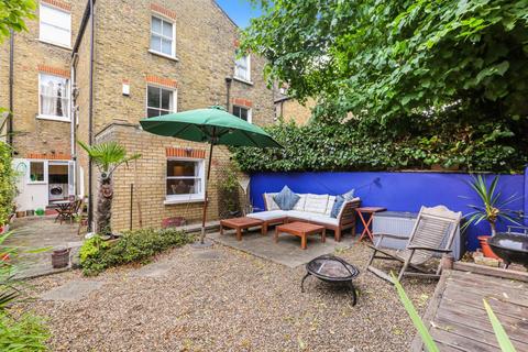 2 bedroom flat for sale, Trent Road, London, SW2
