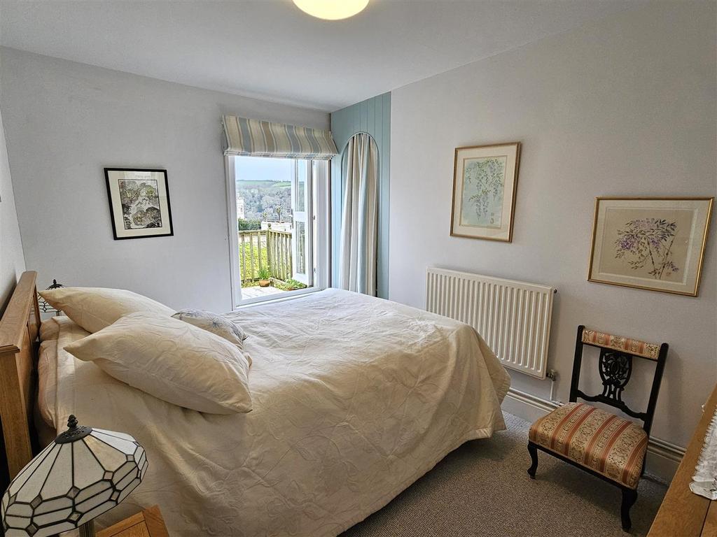 Bedroom .jpg