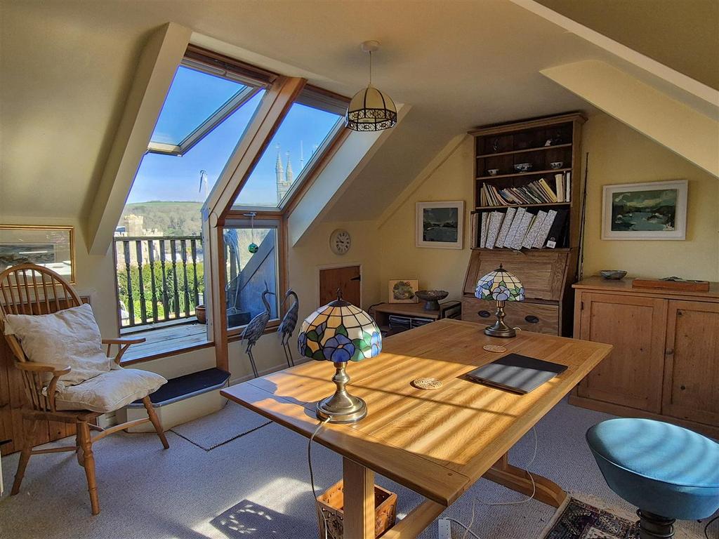 Attic room.jpg