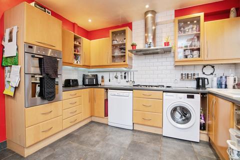 3 bedroom detached house for sale, Tividale Road, Tividale, OLDBURY