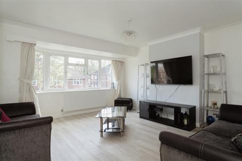 3 bedroom house for sale, Cavendish Gardens, Redhill