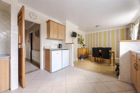 3 bedroom semi-detached house for sale, Sandhouse Crescent, Scunthorpe