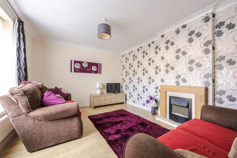 3 bedroom semi-detached house for sale, Sandhouse Crescent, Scunthorpe