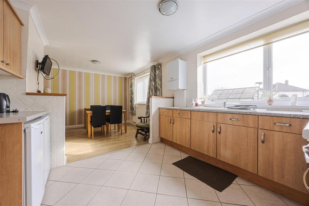 Kitchen diner