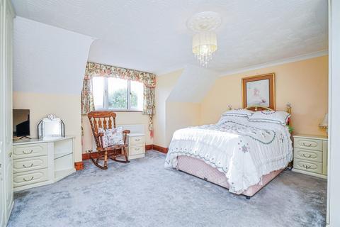 3 bedroom detached bungalow for sale, Chapel Lane, South Kirkby, Pontefract
