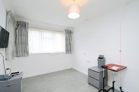 2 bedroom retirement property for sale, Lansdowne Way, High Wycombe