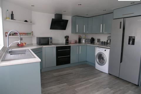 3 bedroom end of terrace house for sale, Coppice Road, Cradley Heath B64