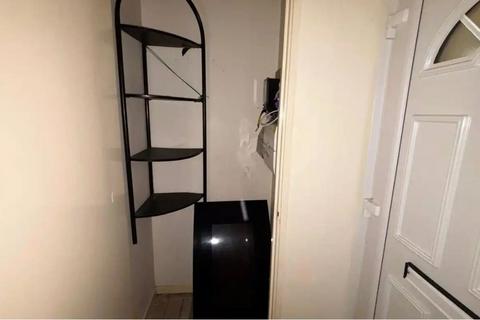 undefined, Calder Glen Courts, Mull, Airdrie ML6