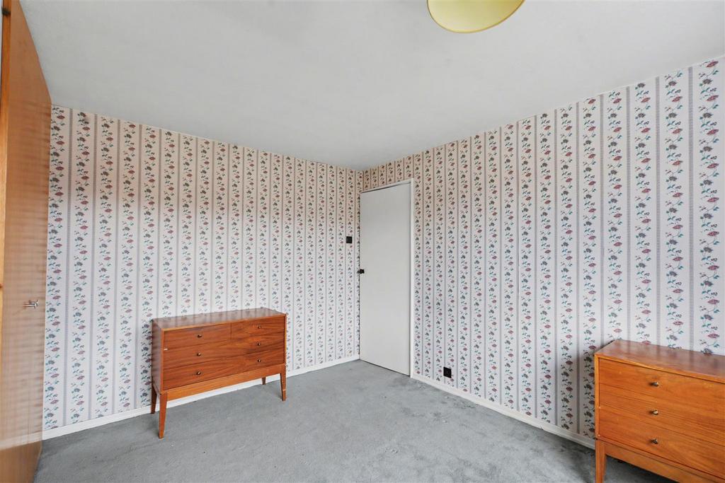 Bedroom 2 2.jpeg