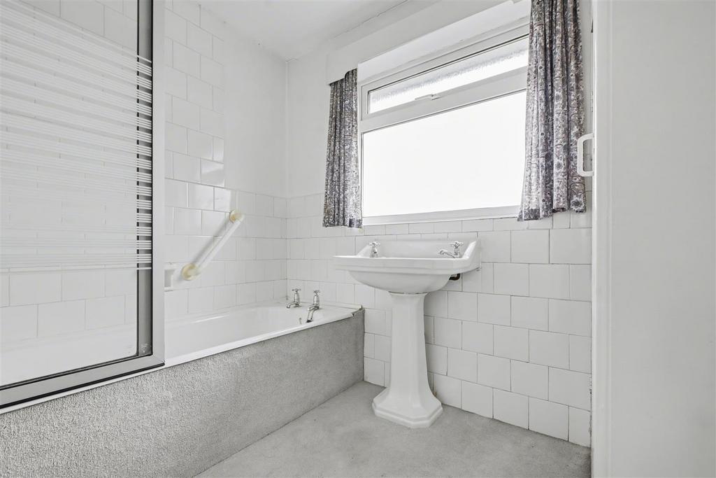 Bathroom.jpeg