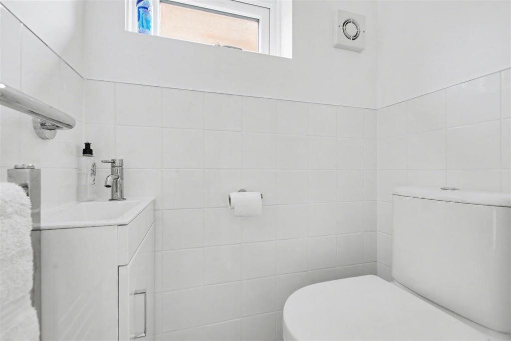 Ground Floor WC.jpeg