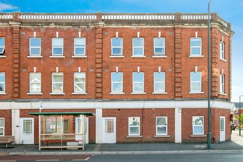 Maisonette - Seabourne Road, Bournemouth