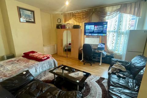 undefined, Mayfield Road, Handsworth, Birmingham