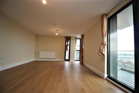 3 bedroom apartment to rent, 450 High Road, Ilford IG1