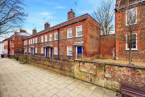 undefined, High Street South, Bedfordshire LU6
